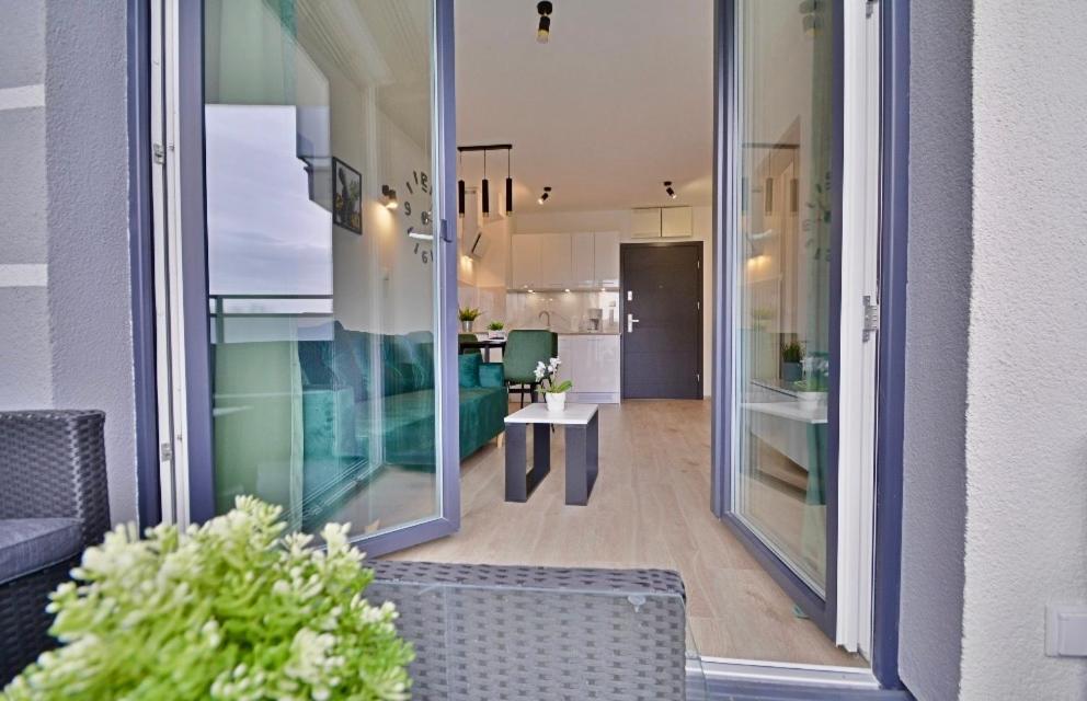 Apartment Green With Private Bike Storage Свіноуйсьце Екстер'єр фото
