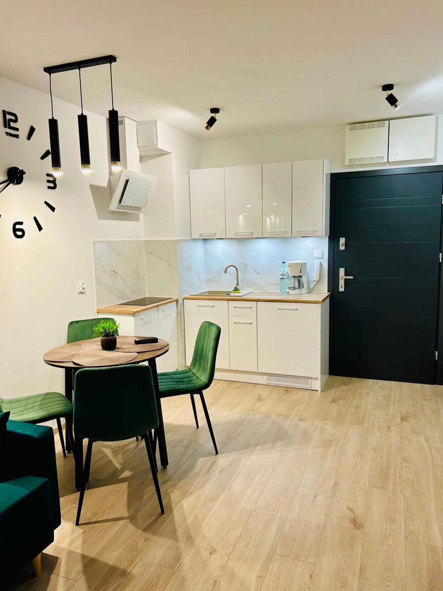 Apartment Green With Private Bike Storage Свіноуйсьце Екстер'єр фото